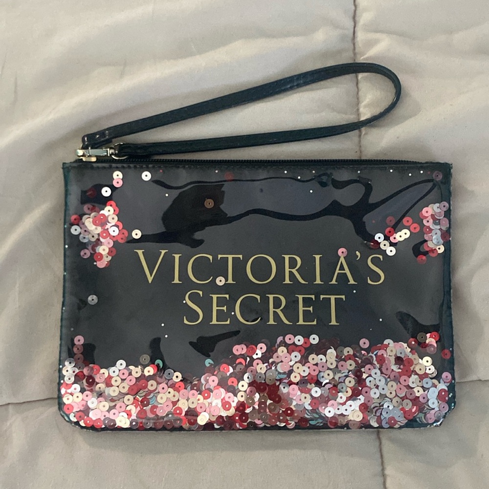 Vitoria’s secret makeup bag